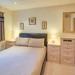 Host & Stay - Folkton Cottages
