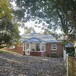 Host & Stay - Folkton Cottages